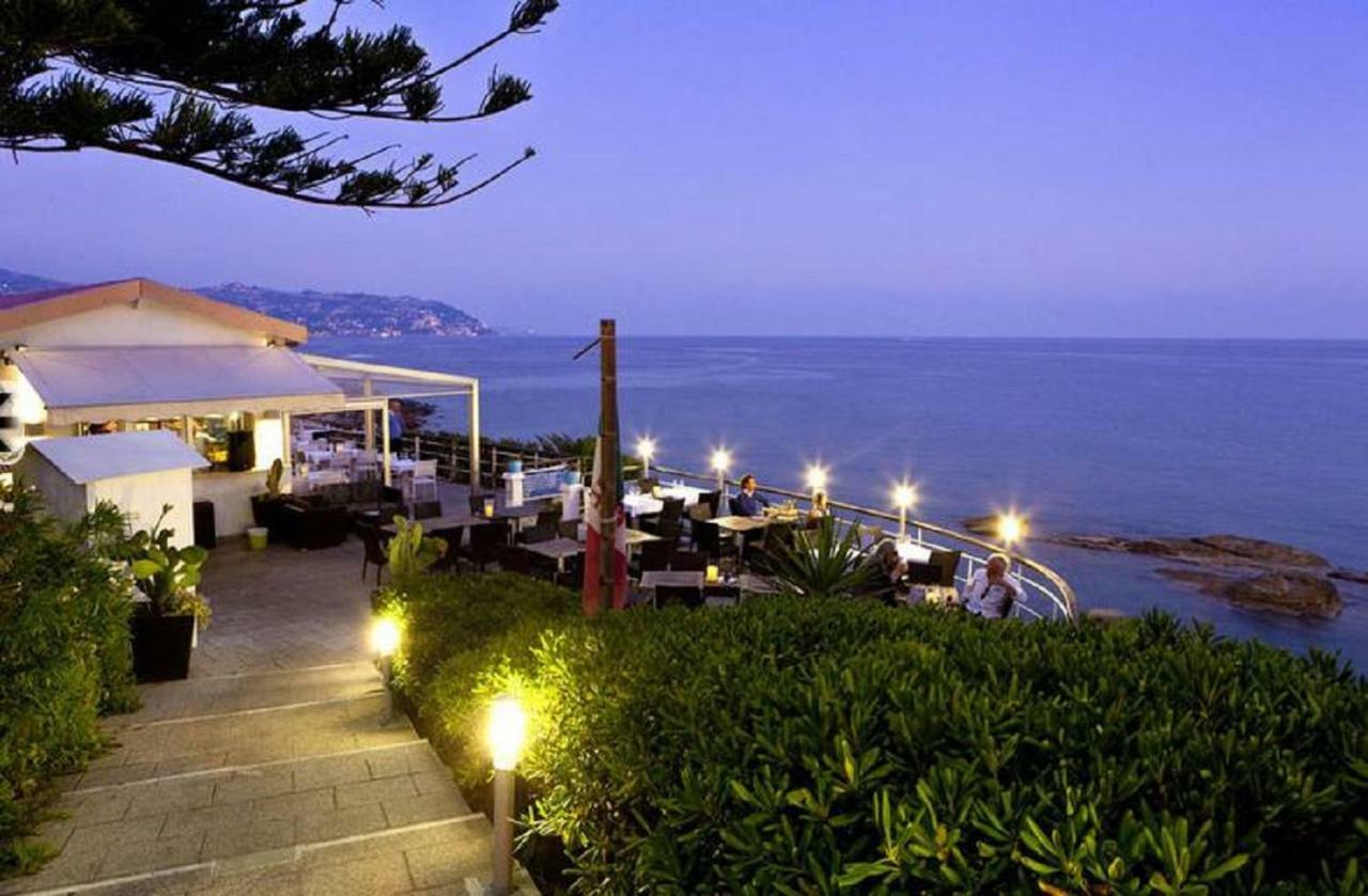 Hotel Della Punta Bordighera Buitenkant foto