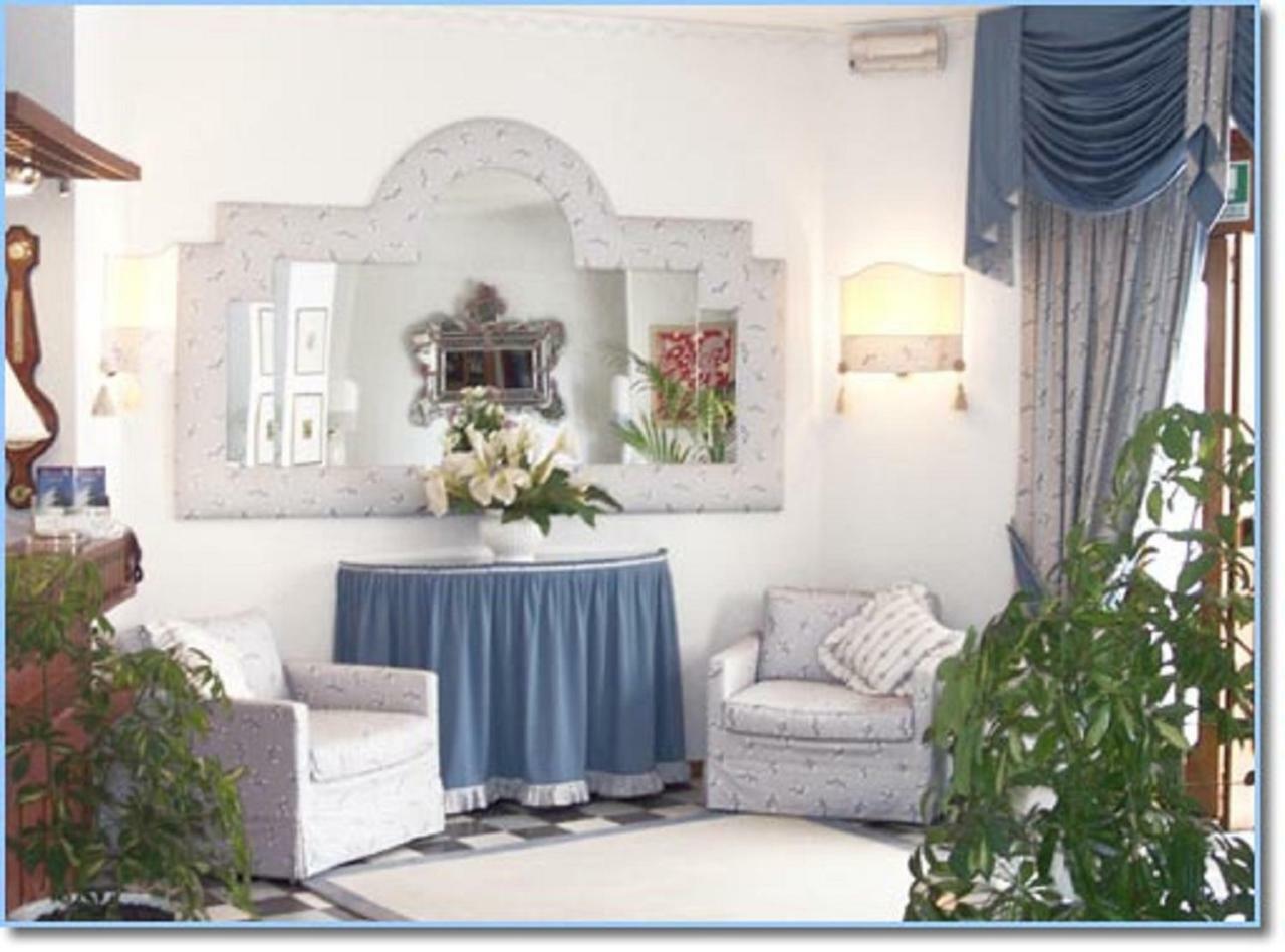 Hotel Della Punta Bordighera Buitenkant foto