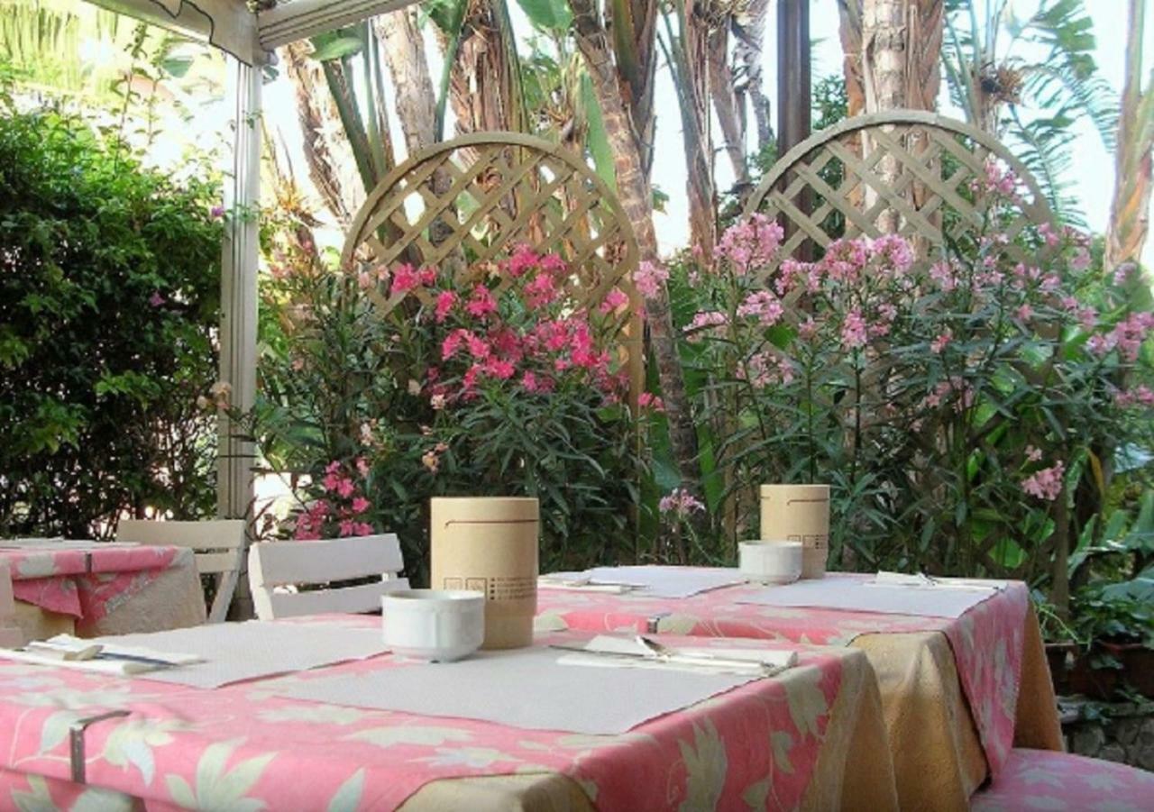 Hotel Della Punta Bordighera Buitenkant foto